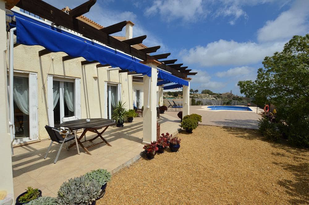 4 bedroom Villa for sale in Bedar with pool garage - € 525,000 (Ref: 8923159)