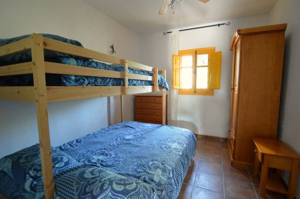 3 soverom Hus til salgs i Cariatiz med svømmebasseng garasje - € 170 000 (Ref: 9042605)