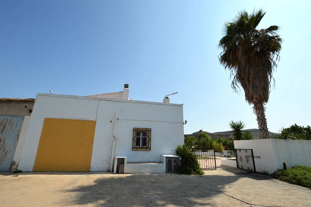 3 soverom Hus til salgs i Cariatiz med svømmebasseng garasje - € 170 000 (Ref: 9042605)