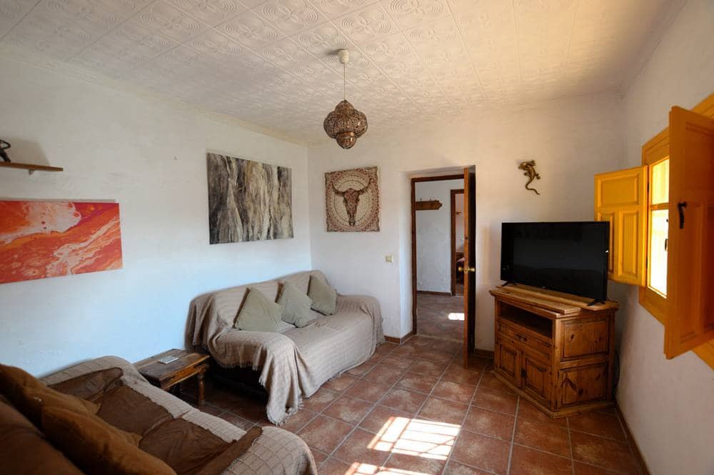 3 soverom Hus til salgs i Cariatiz med svømmebasseng garasje - € 170 000 (Ref: 9042605)