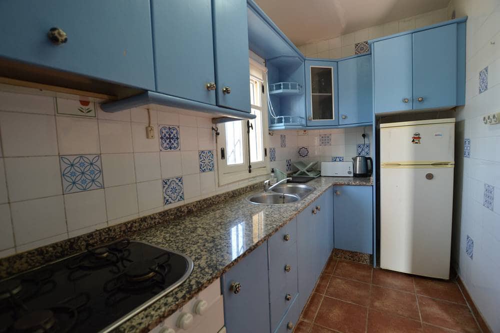 3 soverom Hus til salgs i Cariatiz med svømmebasseng garasje - € 170 000 (Ref: 9042605)