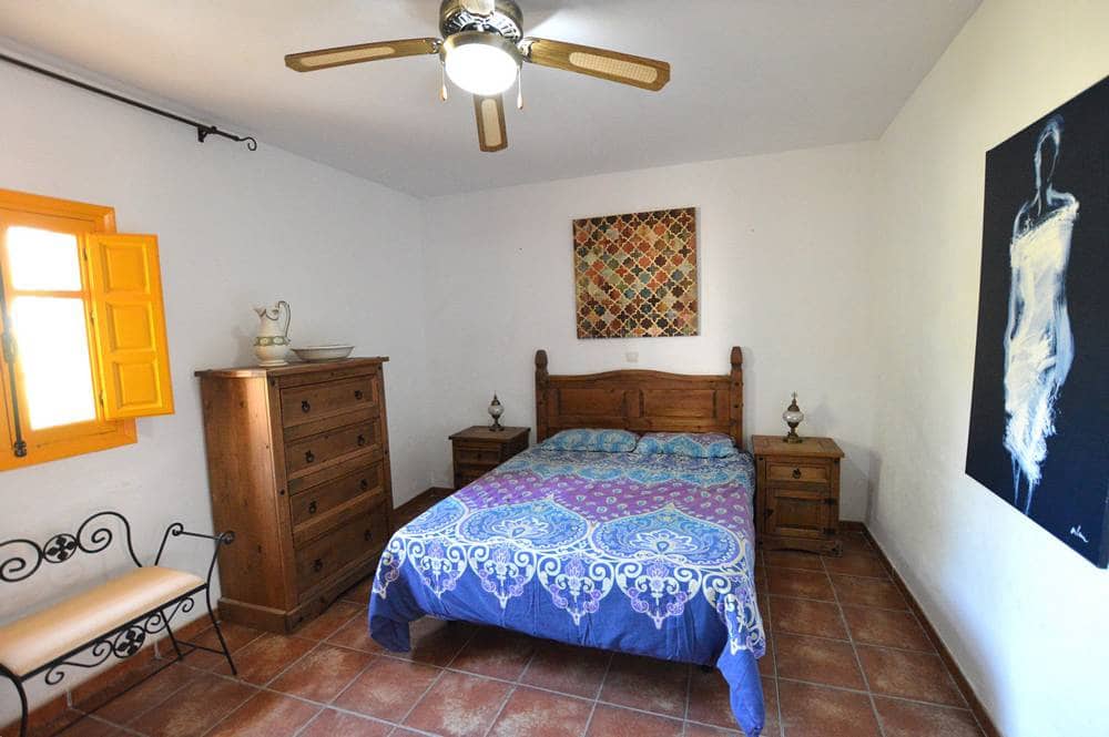 3 soverom Hus til salgs i Cariatiz med svømmebasseng garasje - € 170 000 (Ref: 9042605)