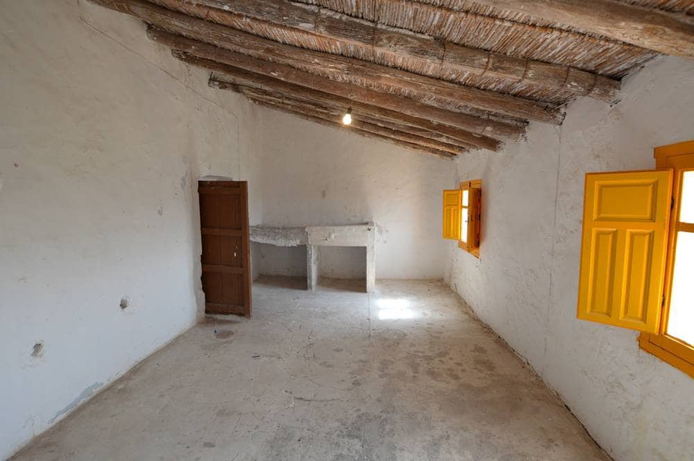 3 soverom Hus til salgs i Cariatiz med svømmebasseng garasje - € 170 000 (Ref: 9042605)