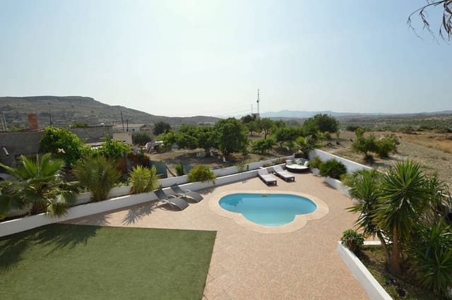 3 camera da letto Casa in vendita in Cariatiz, Sorbas con piscina garage - 170.000 € (Rif: 9042605)