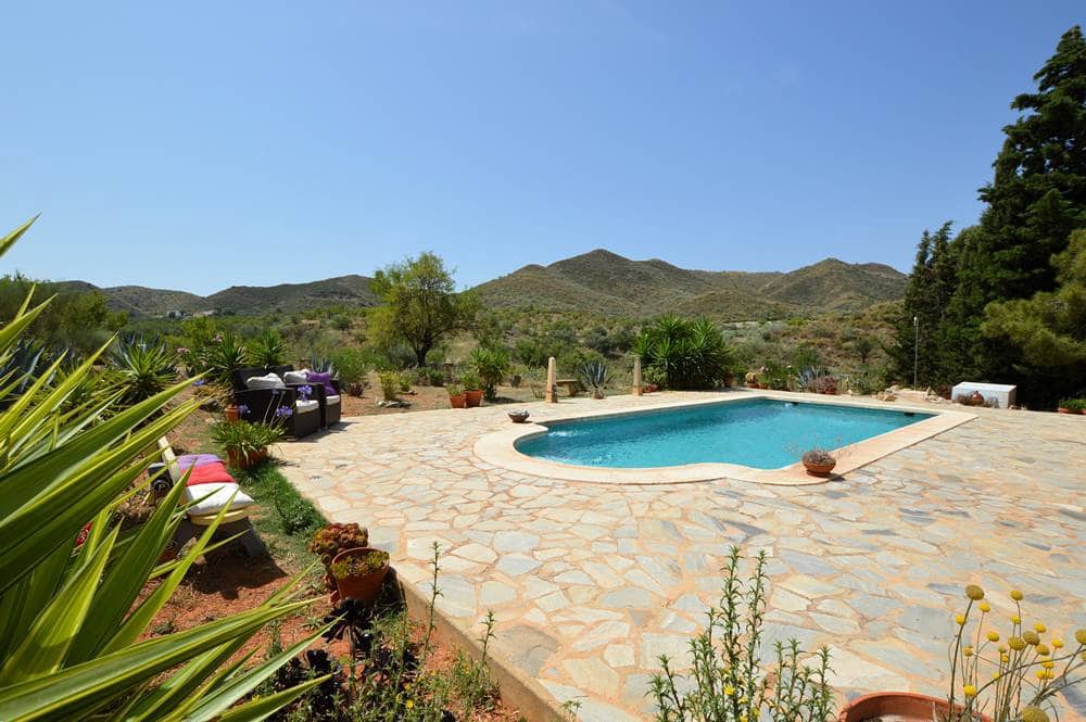 5 soveværelse Finca/Landehus til salg i Lubrin med swimmingpool garage - € 385.000 (Ref: 9103564)