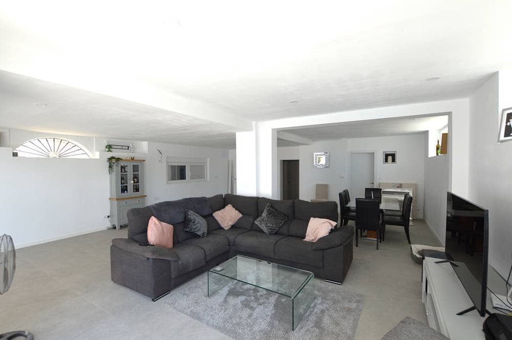 6 bedroom Townhouse for sale in Los Gallardos with pool - € 399,999 (Ref: 9116405)