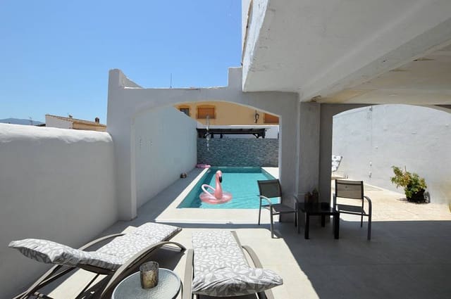 6 bedroom Townhouse for sale in Los Gallardos with pool - € 399,999 (Ref: 9116405)