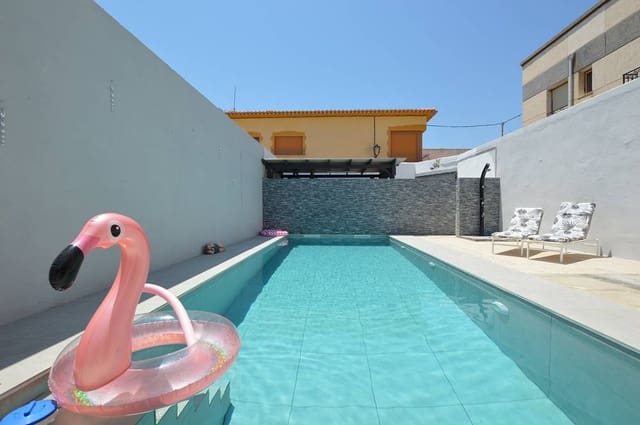 6 bedroom Townhouse for sale in Los Gallardos with pool - € 399,999 (Ref: 9116405)