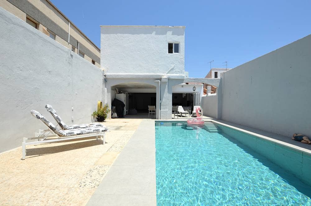 6 bedroom Townhouse for sale in Los Gallardos with pool - € 399,999 (Ref: 9116405)