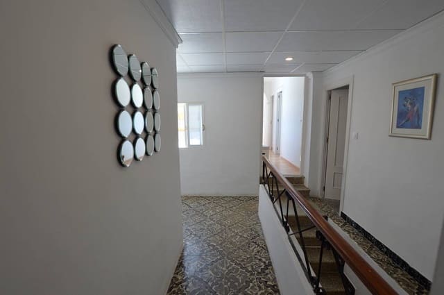 6 bedroom Townhouse for sale in Los Gallardos with pool - € 399,999 (Ref: 9116405)