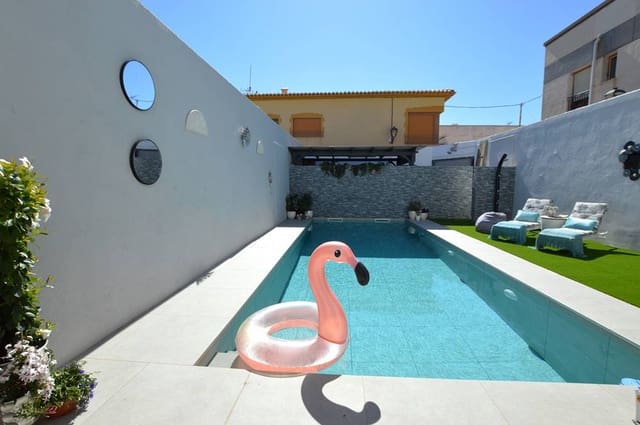 6 bedroom Townhouse for sale in Los Gallardos with pool - € 399,999 (Ref: 9116405)