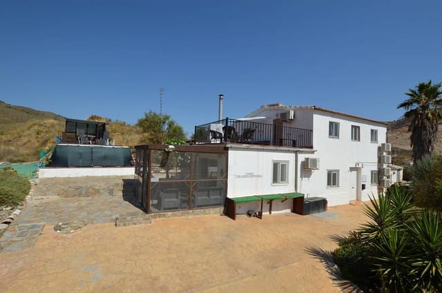 4 soveværelse Finca/Landehus til salg i Lubrín med swimmingpool - € 198.500 (Ref: 9142379)