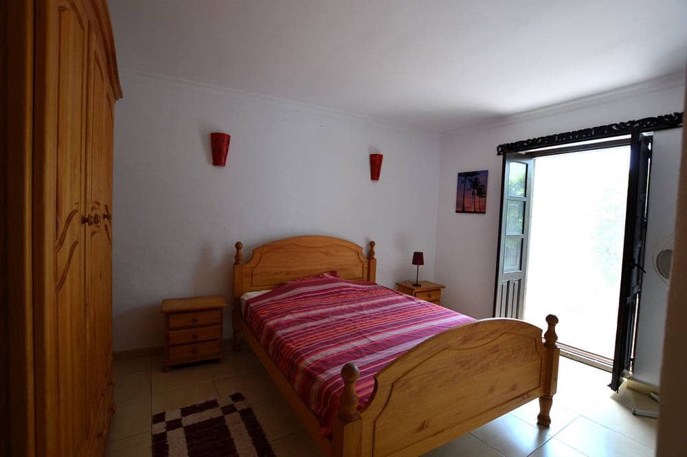 3 soveværelse Byhus til salg i Bedar med swimmingpool garage - € 269.000 (Ref: 9166565)