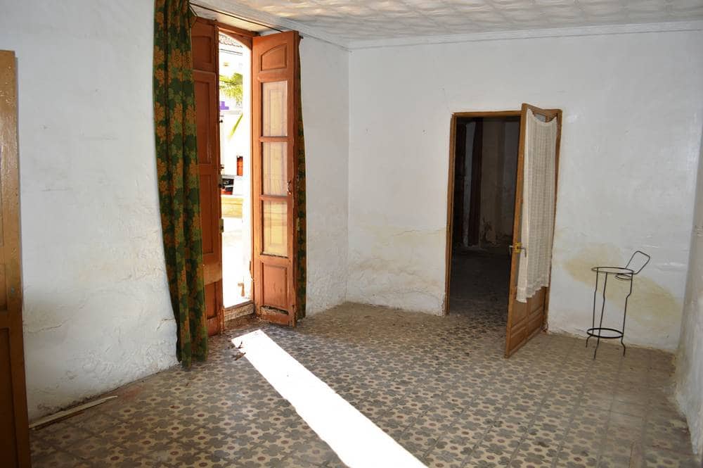 5 slaapkamer Huis te koop in Lubrin - € 89.950 (Ref: 9172157)