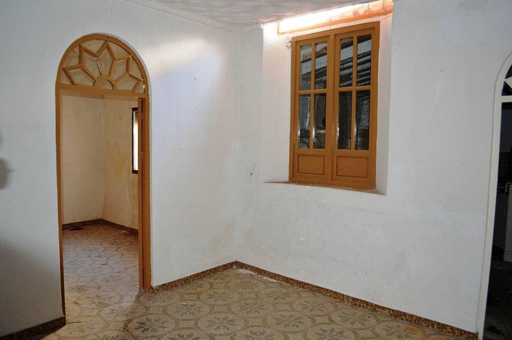 5 slaapkamer Huis te koop in Lubrin - € 89.950 (Ref: 9172157)