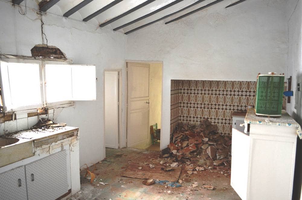 5 slaapkamer Huis te koop in Lubrin - € 89.950 (Ref: 9172157)