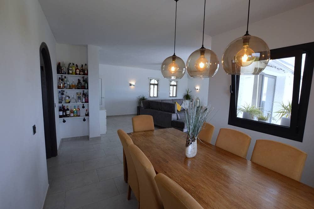 3 bedroom Townhouse for sale in Bedar with pool - € 385,000 (Ref: 9172586)