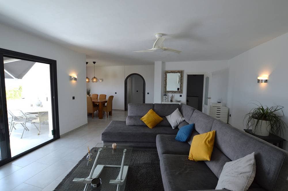 3 bedroom Townhouse for sale in Bedar with pool - € 385,000 (Ref: 9172586)