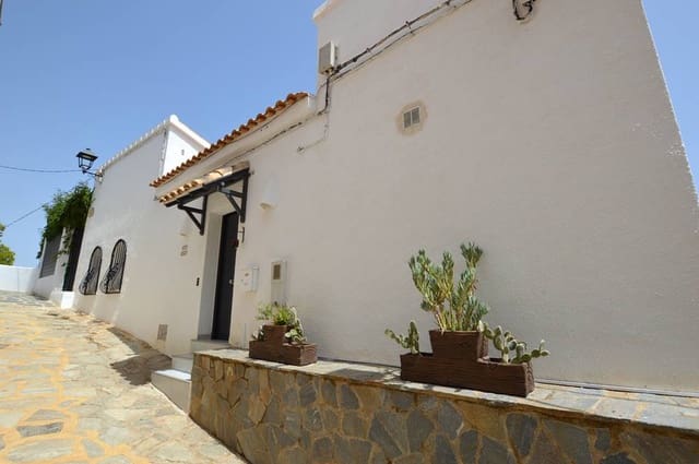 3 bedroom Townhouse for sale in Bédar with pool - € 385,000 (Ref: 9172586)