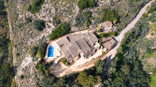 4 slaapkamer Villa te koop in Bédar met zwembad garage - € 479.995 (Ref: 9183894)