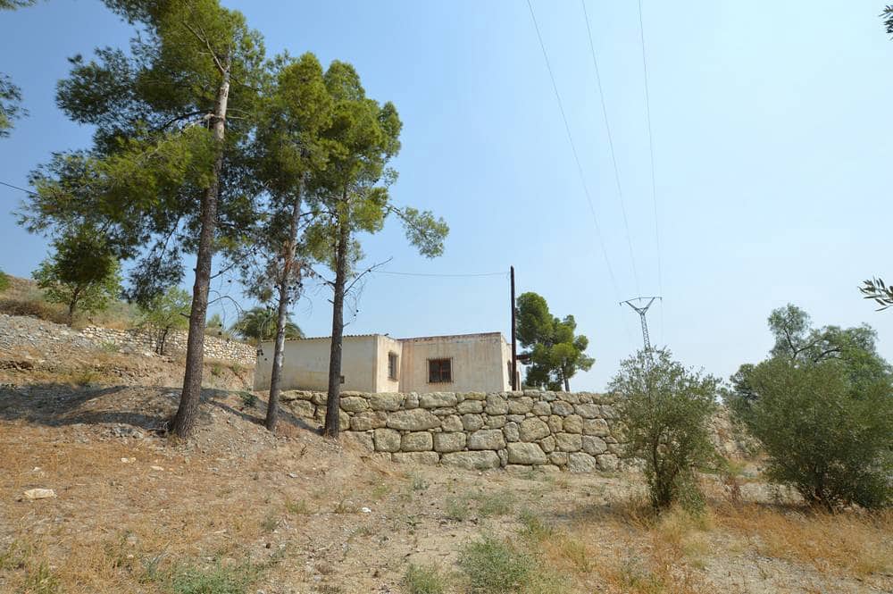 Maalaistalo myytävänä paikassa Lubrin - 150 000 € (Ref: 9206936)