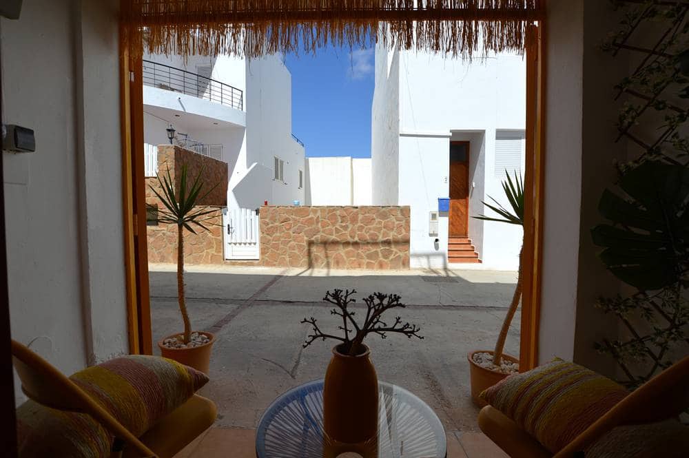 2 soveværelse Lejlighed til salg i Agua Amarga - € 195.000 (Ref: 9245405)