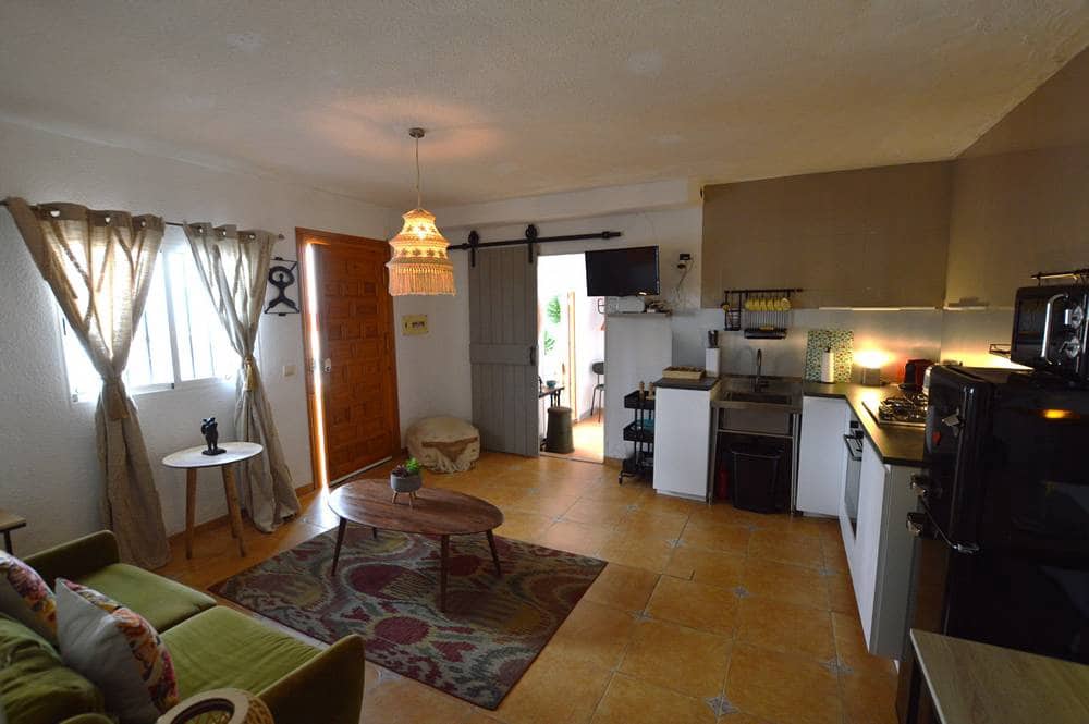 2 soveværelse Lejlighed til salg i Agua Amarga - € 195.000 (Ref: 9245405)