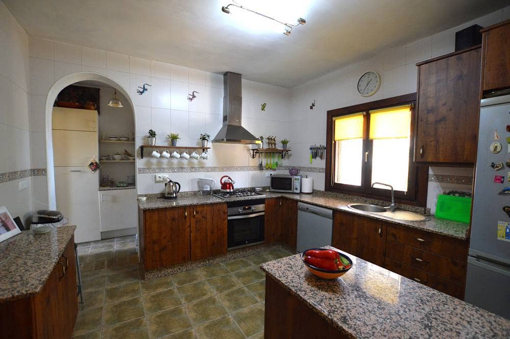 3 soveværelse Villa til salg i Sorbas med swimmingpool - € 175.000 (Ref: 9322139)