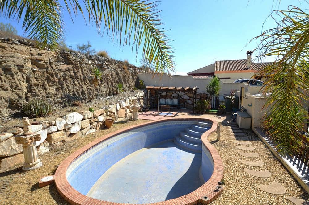 3 soveværelse Villa til salg i Sorbas med swimmingpool - € 175.000 (Ref: 9322139)