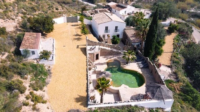 4 slaapkamer Finca/Landhuis te koop in Bédar met zwembad garage - € 625.000 (Ref: 9356129)