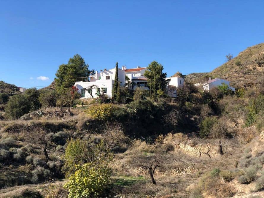 6 makuuhuone Maalaistalo myytävänä paikassa Lubrin mukana 
autotalli - 430 000 € (Ref: 9470660)