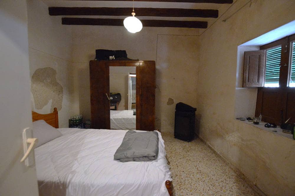 4 makuuhuone Omakotitalo myytävänä paikassa Lubrin - 69 950 € (Ref: 9652271)