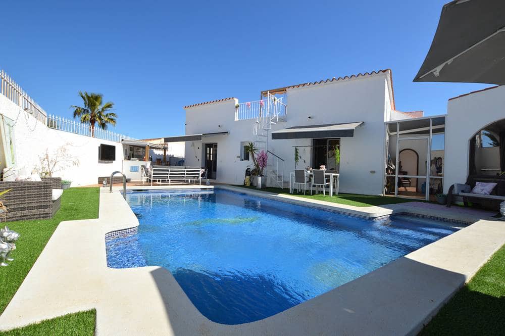 5 soveværelse Villa til salg i Bedar med swimmingpool garage - € 349.950 (Ref: 9699679)