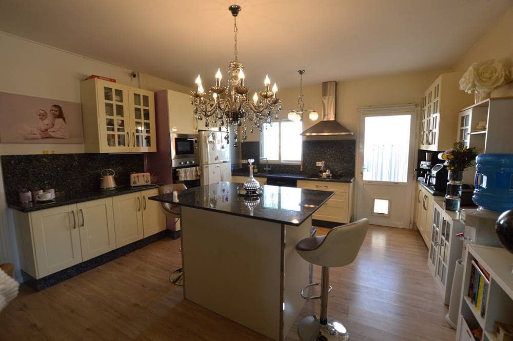 5 soveværelse Villa til salg i Bedar med swimmingpool garage - € 349.950 (Ref: 9699679)