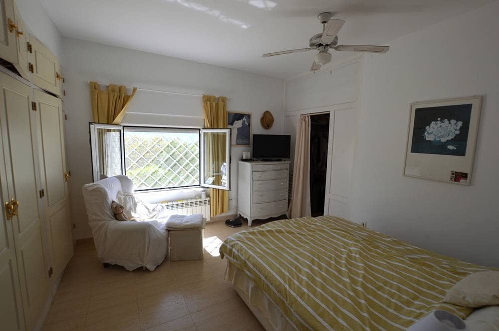 2 sypialnia Willa na sprzedaż w Bedar z basenem garażem - 320 000 € (Ref: 9763899)