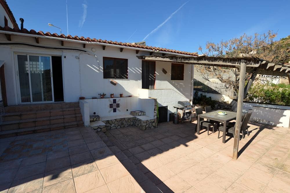 3 sypialnia Finka/Dom wiejski na sprzedaż w Lubrin z basenem garażem - 275 000 € (Ref: 9770851)