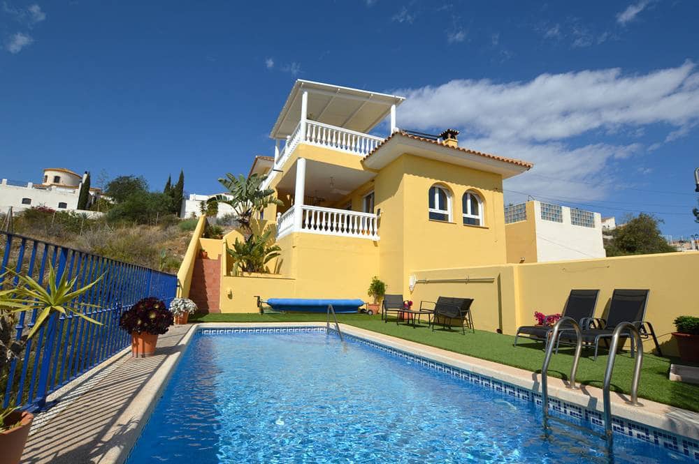 3 bedroom Villa for sale in Bedar with pool garage - € 325,000 (Ref: 9839698)
