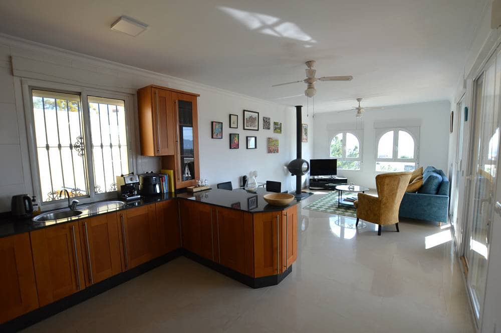 3 bedroom Villa for sale in Bedar with pool garage - € 325,000 (Ref: 9839698)
