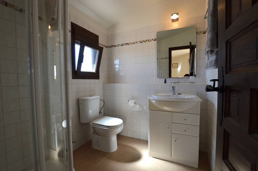 Chalet de 3 habitaciones en Bédar en venta con piscina garaje - 379.950 € (Ref: 9894734)