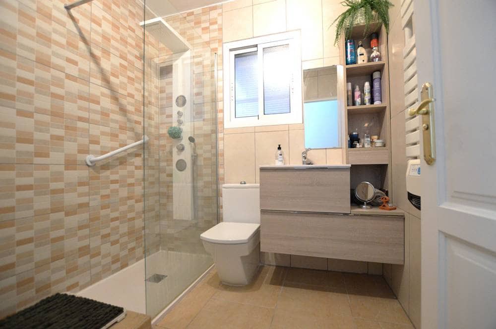 3 camera da letto Casa in vendita in Bedar con garage - 275.000 € (Rif: 9913696)