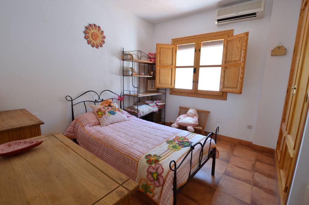 3 bedroom Apartment for sale in Lucainena de las Torres - € 129,950 (Ref: 9940660)