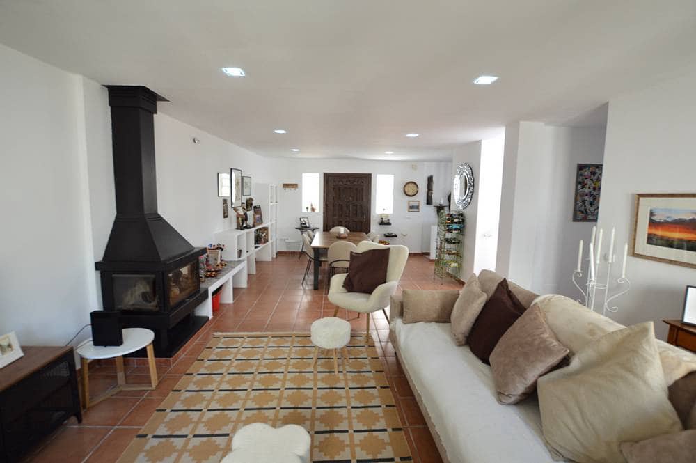 3 sypialnia Dom na sprzedaż w Bedar z basenem - 315 000 € (Ref: 9942797)