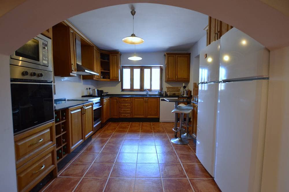 6 sypialnia Finka/Dom wiejski na sprzedaż w Lubrin z basenem garażem - 425 000 € (Ref: 9950728)
