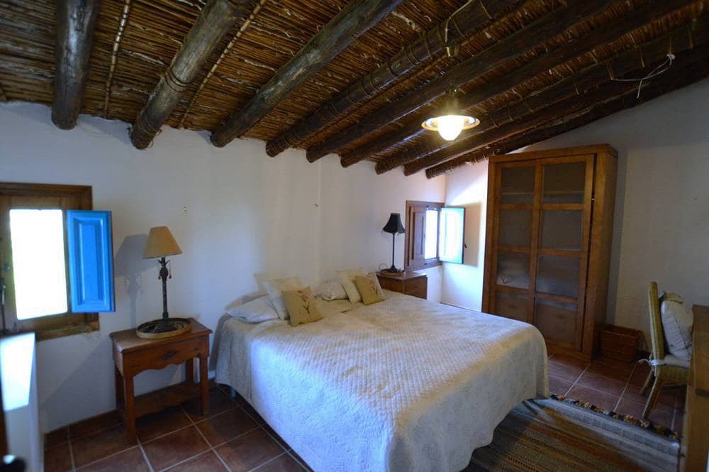 6 sypialnia Finka/Dom wiejski na sprzedaż w Lubrin z basenem garażem - 425 000 € (Ref: 9950728)