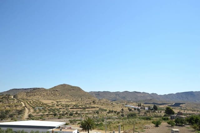 Casa de 3 habitaciones en Lucainena de las Torres en venta - 110.000 € (Ref: 9960253)