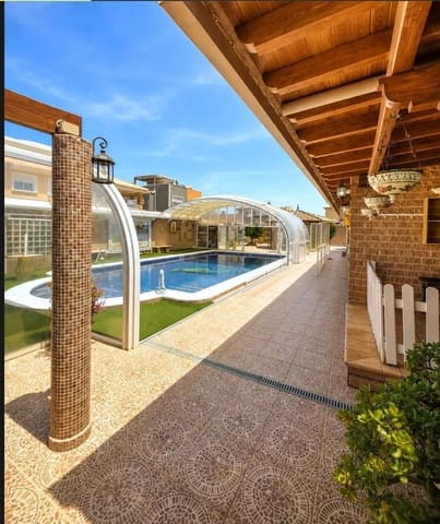 7 camera da letto Villa in vendita in Aguas Nuevas, Torrevieja con piscina garage - 2.989.900 € (Rif: 10046335)
