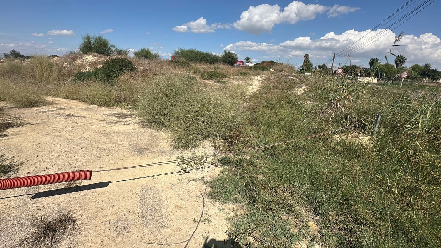 Ubebygd land til salgs i Alicante by - € 79 000 (Ref: 10141495)