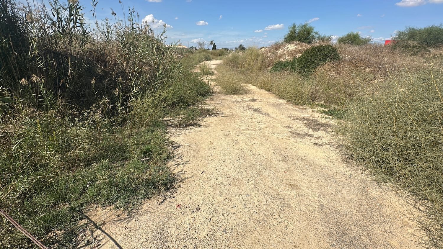 Ubebygd land til salgs i Alicante by - € 79 000 (Ref: 10141495)