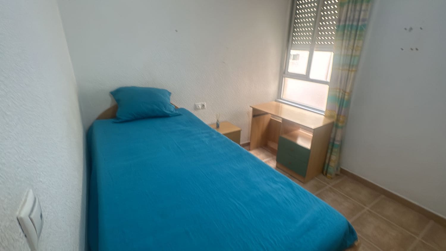3 quarto Apartamento para arrendar em Daya Nueva com garagem - 700 € (Ref: 10141496)