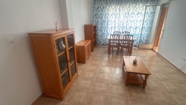 3 quarto Apartamento para arrendar em Daya Nueva com garagem - 700 € (Ref: 10141496)